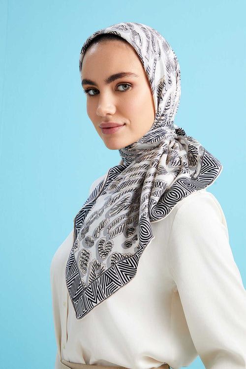 Bordür Leopar Krem Tivil İpek Eşarp 90x90