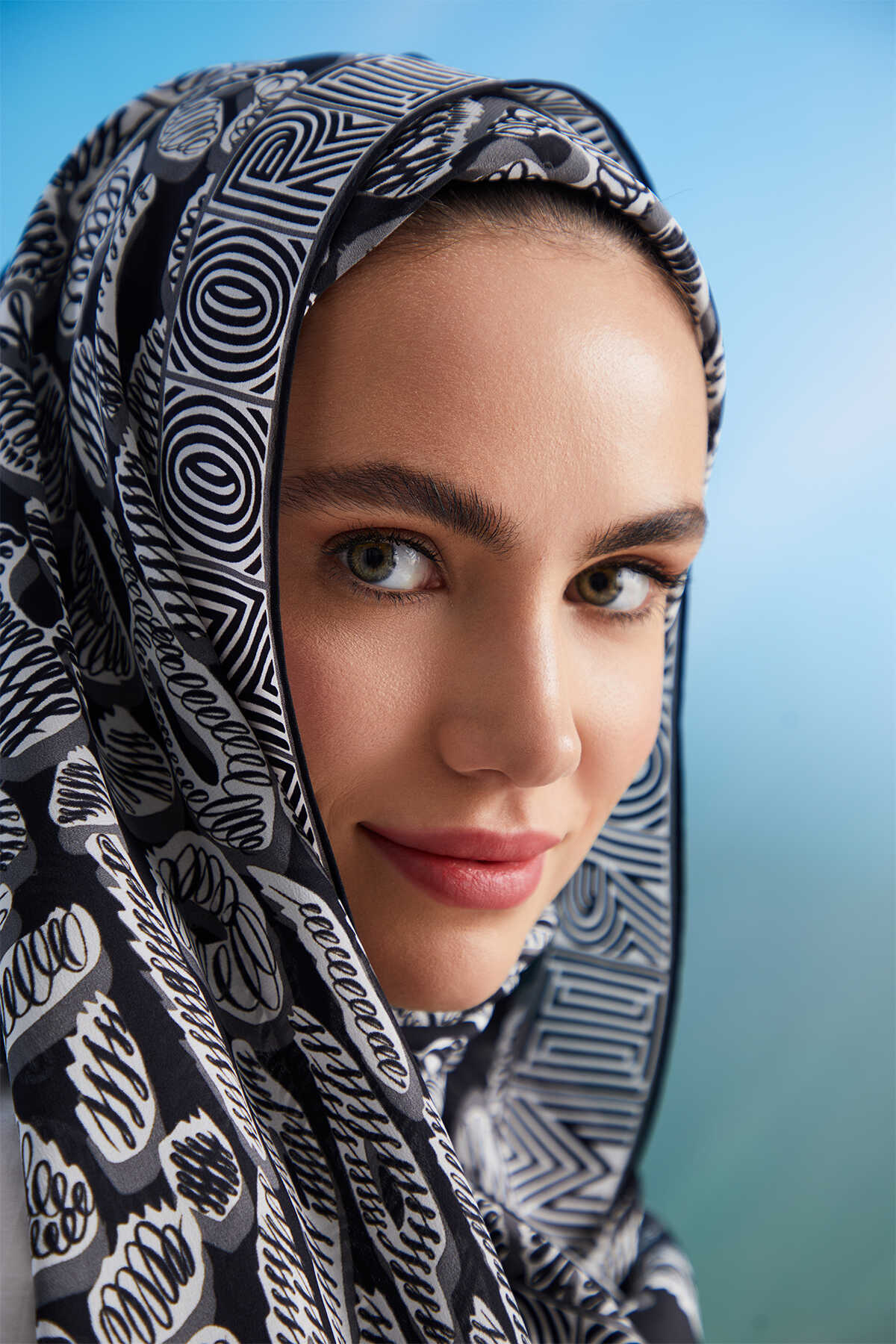 Bordür Leopar Siyah Krep İpek Şal 80x210