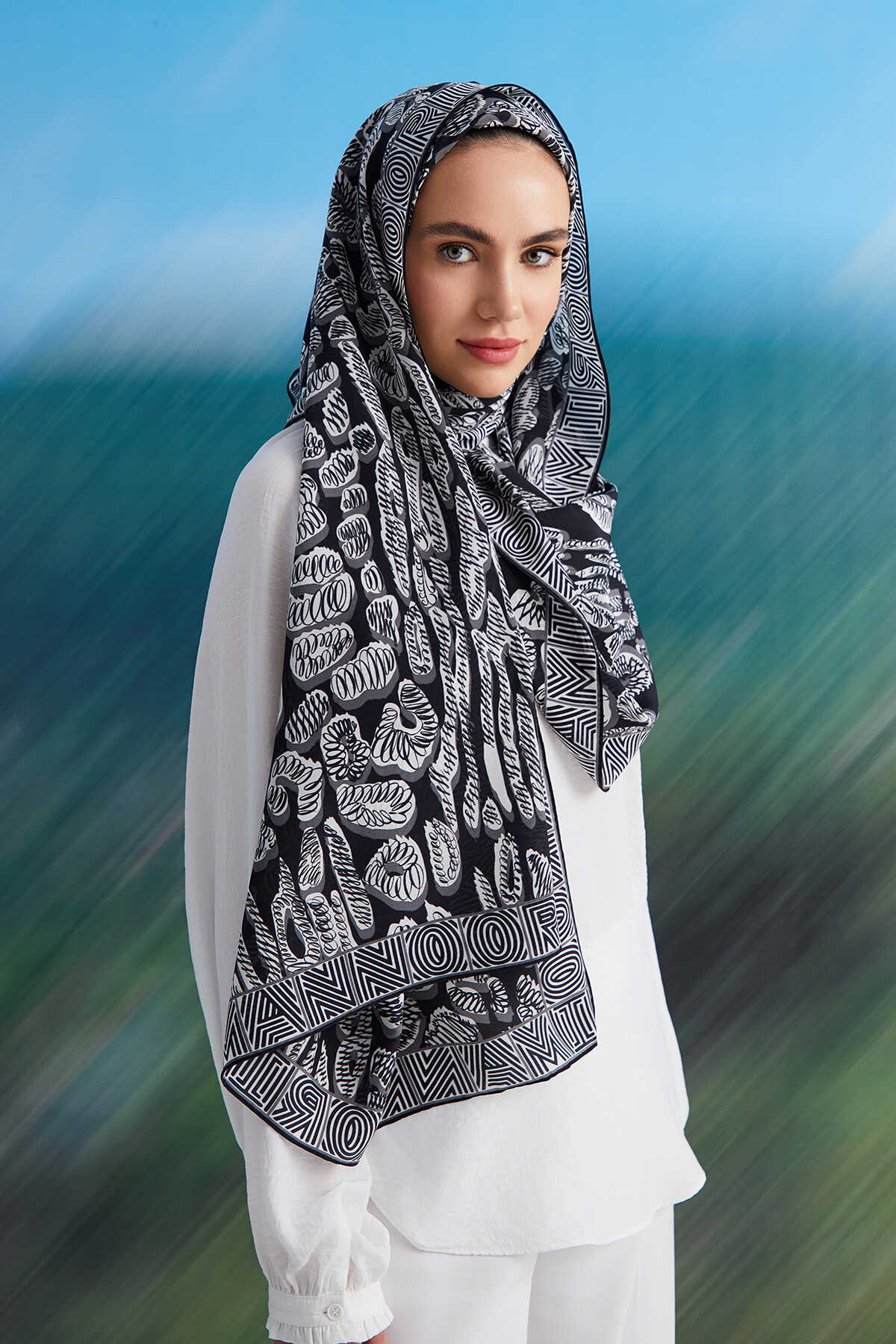 Bordür Leopar Siyah Krep İpek Şal 80x210