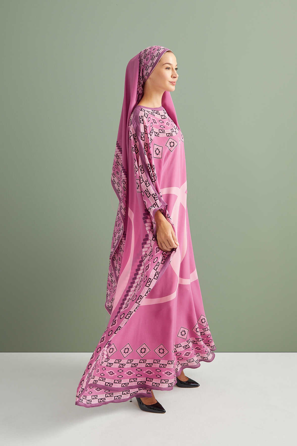 Bordür Noor Lila İpek Kaftan