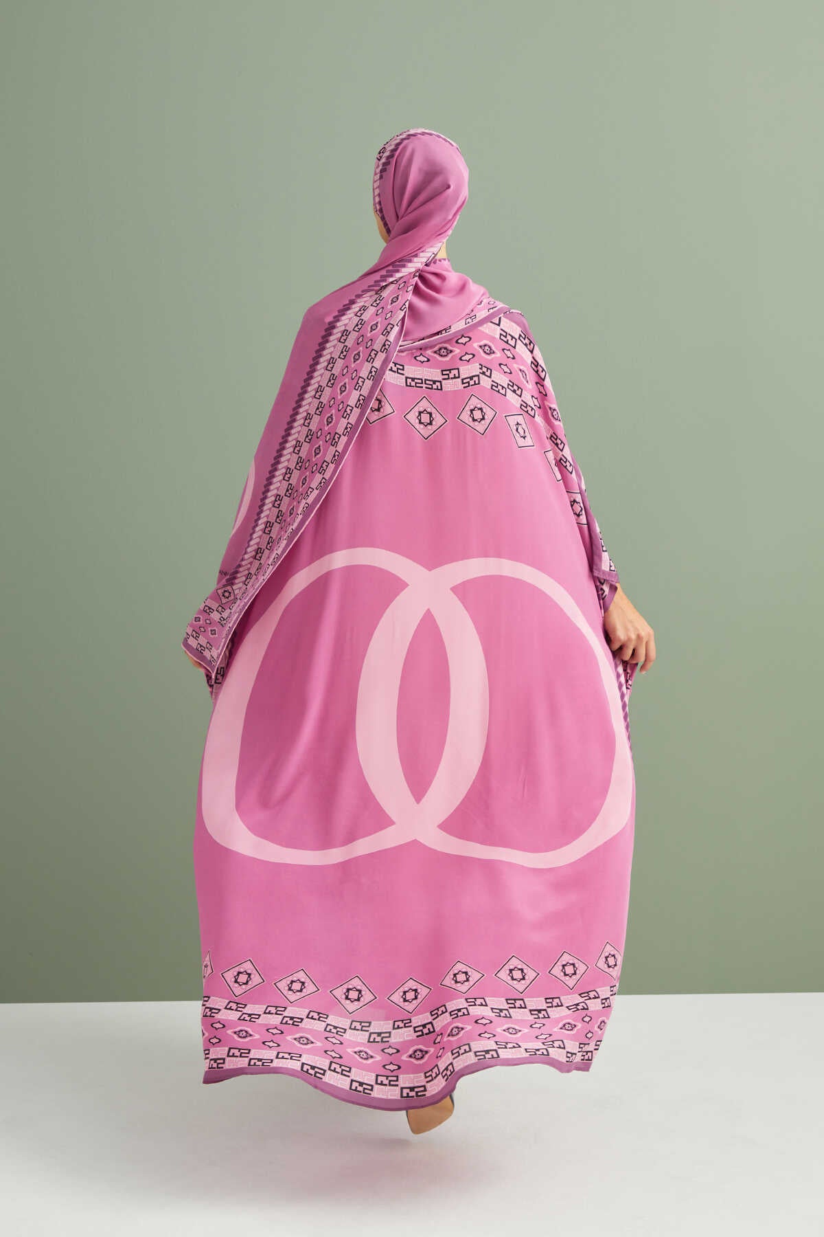 Bordür Noor Lila İpek Kaftan