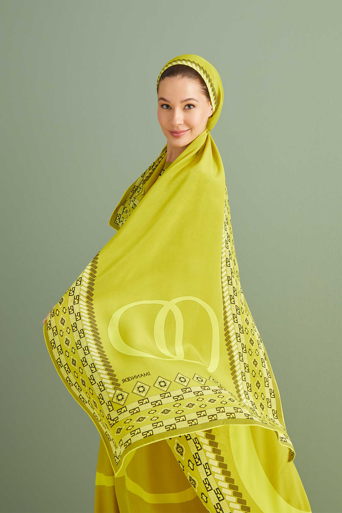 Bordür Noor Sarı Krep İpek Kaftan Şalı 70x210