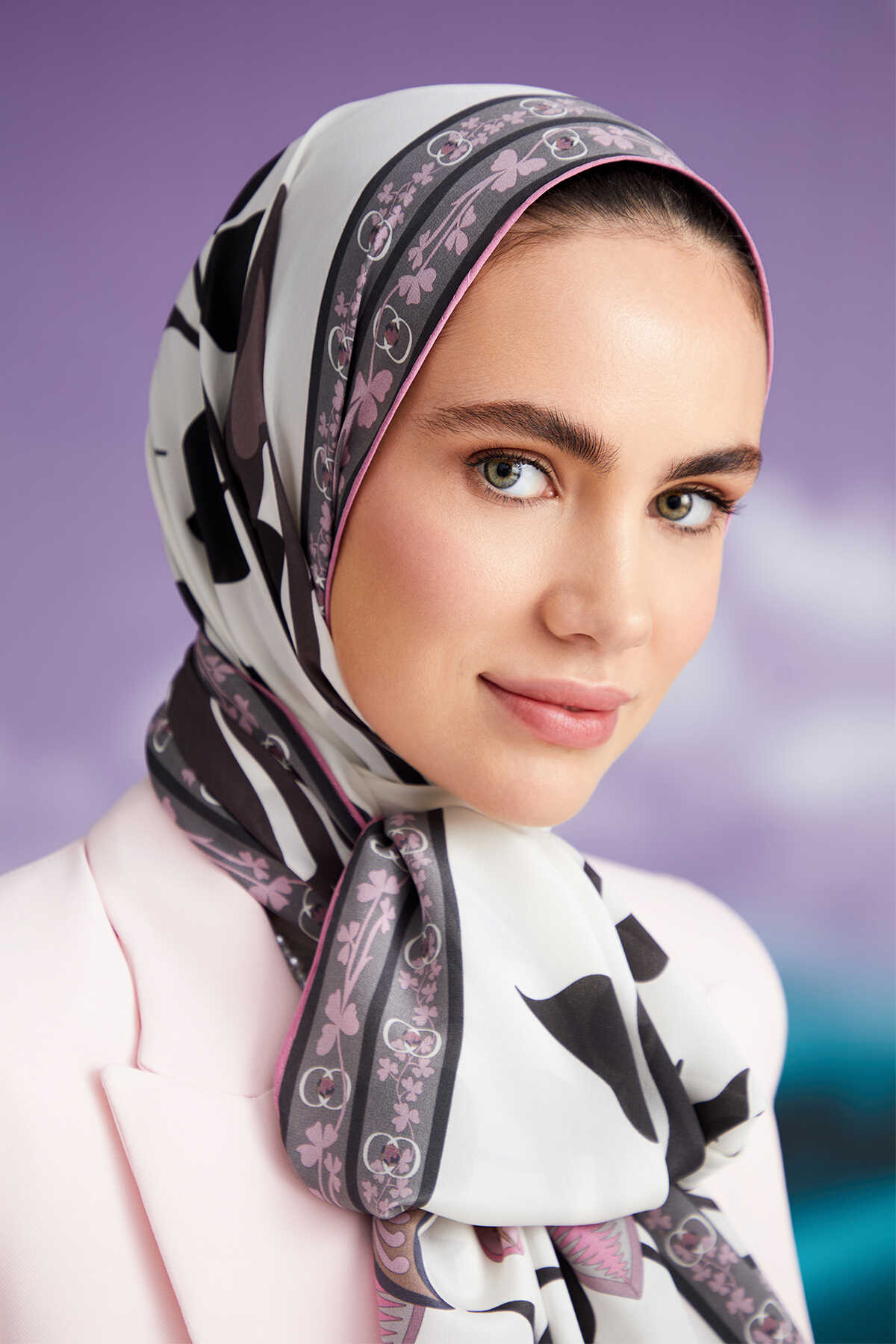 Çöl Sarmaşığı Beyaz Krep İpek Şal 80x200