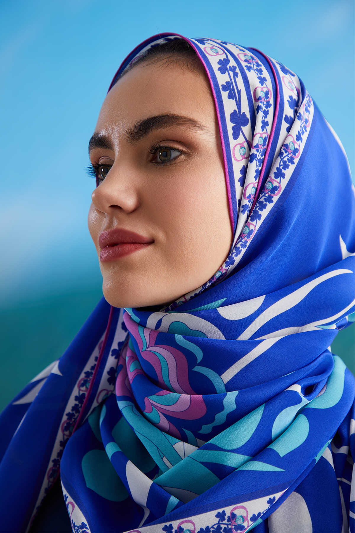 Çöl Sarmaşığı Mavi Krep İpek Şal 80x200
