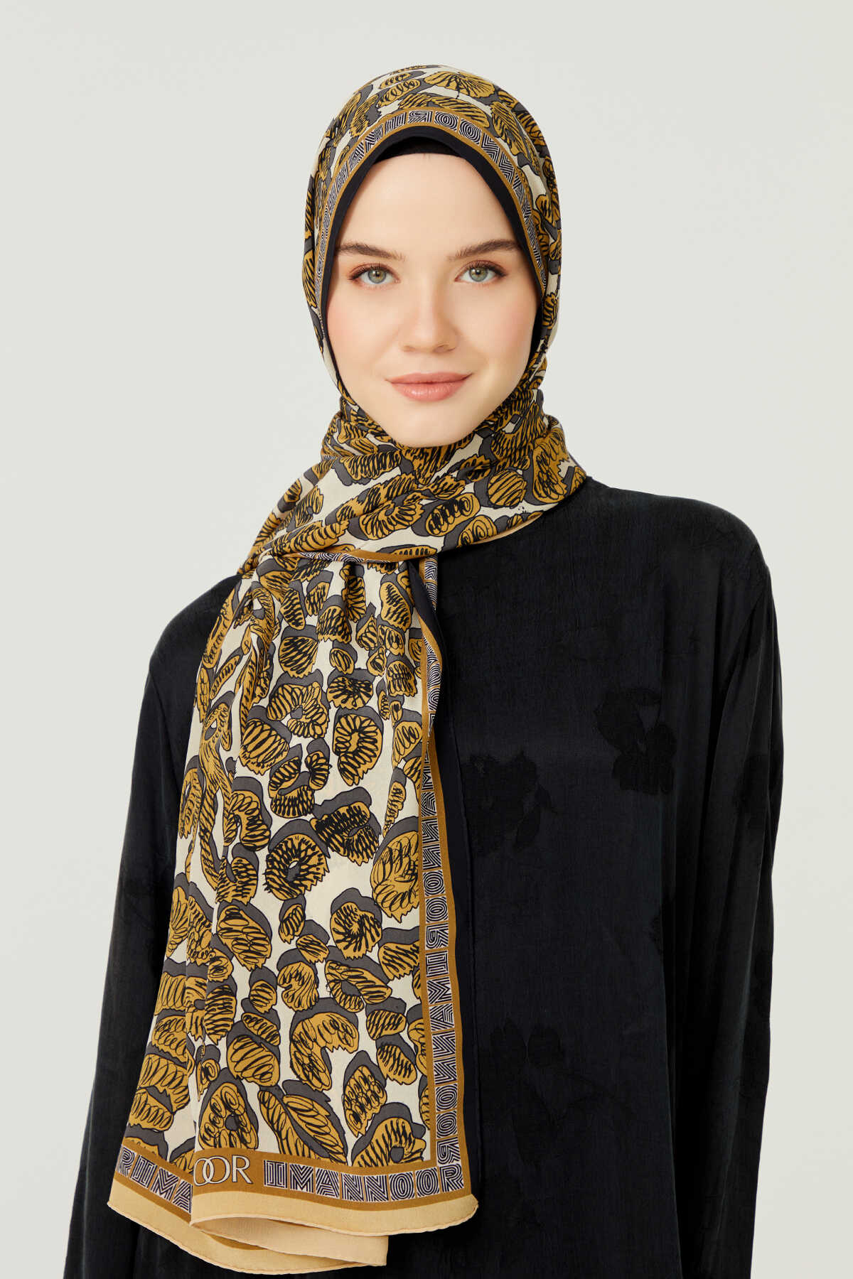 Doğunun Leoparı Bej İpek Şal 80x200