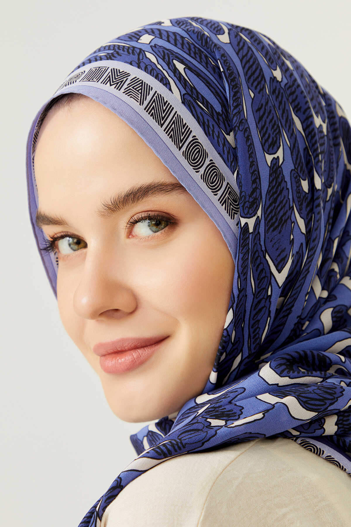 Doğunun Leoparı Mavi İpek Şal 80x200