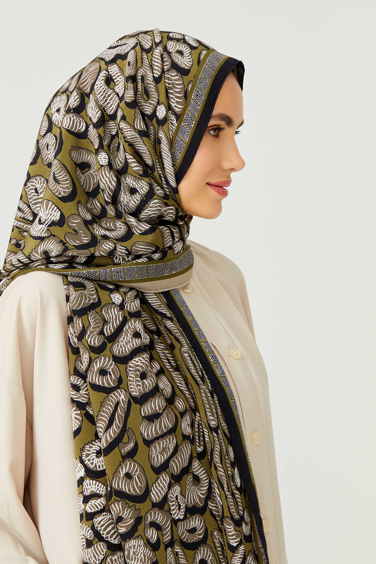 Doğunun Leoparı Yeşil İpek Şal 80x200