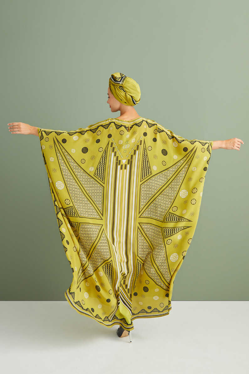 Esen Yolu Sarı İpek Kaftan