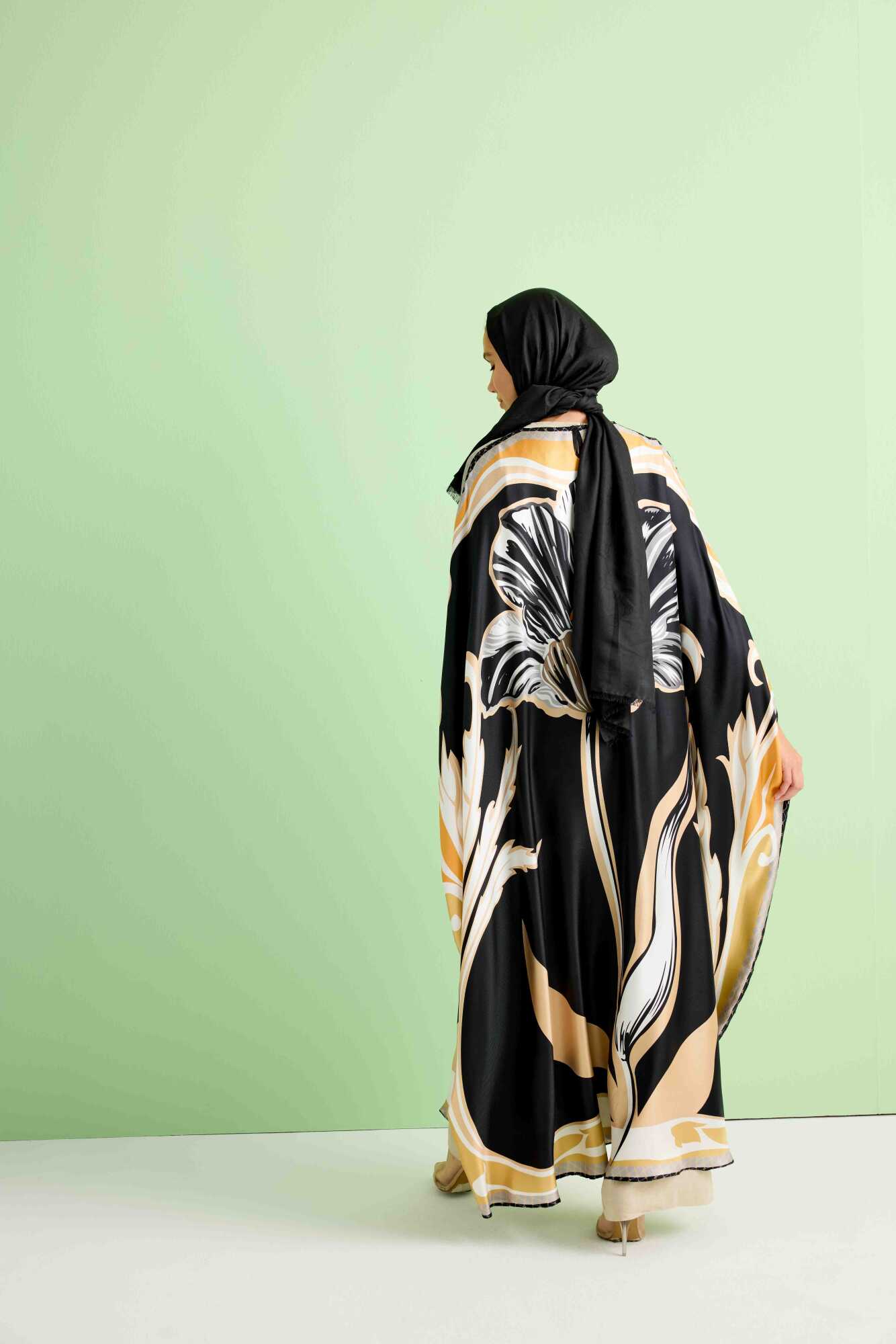 Gece Çiçeği Siyah/Altın İpek Kaftan
