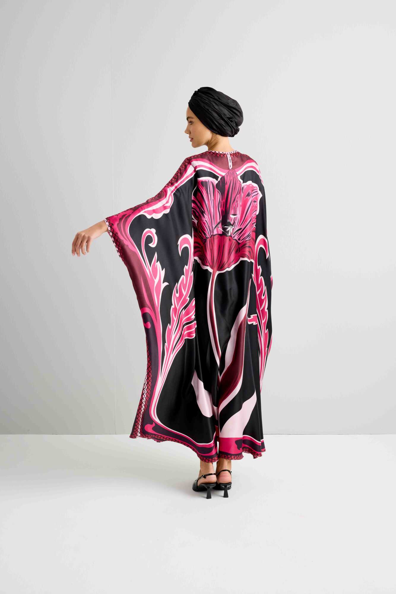 Gece Çiçeği Siyah/Fuşya İpek Kaftan
