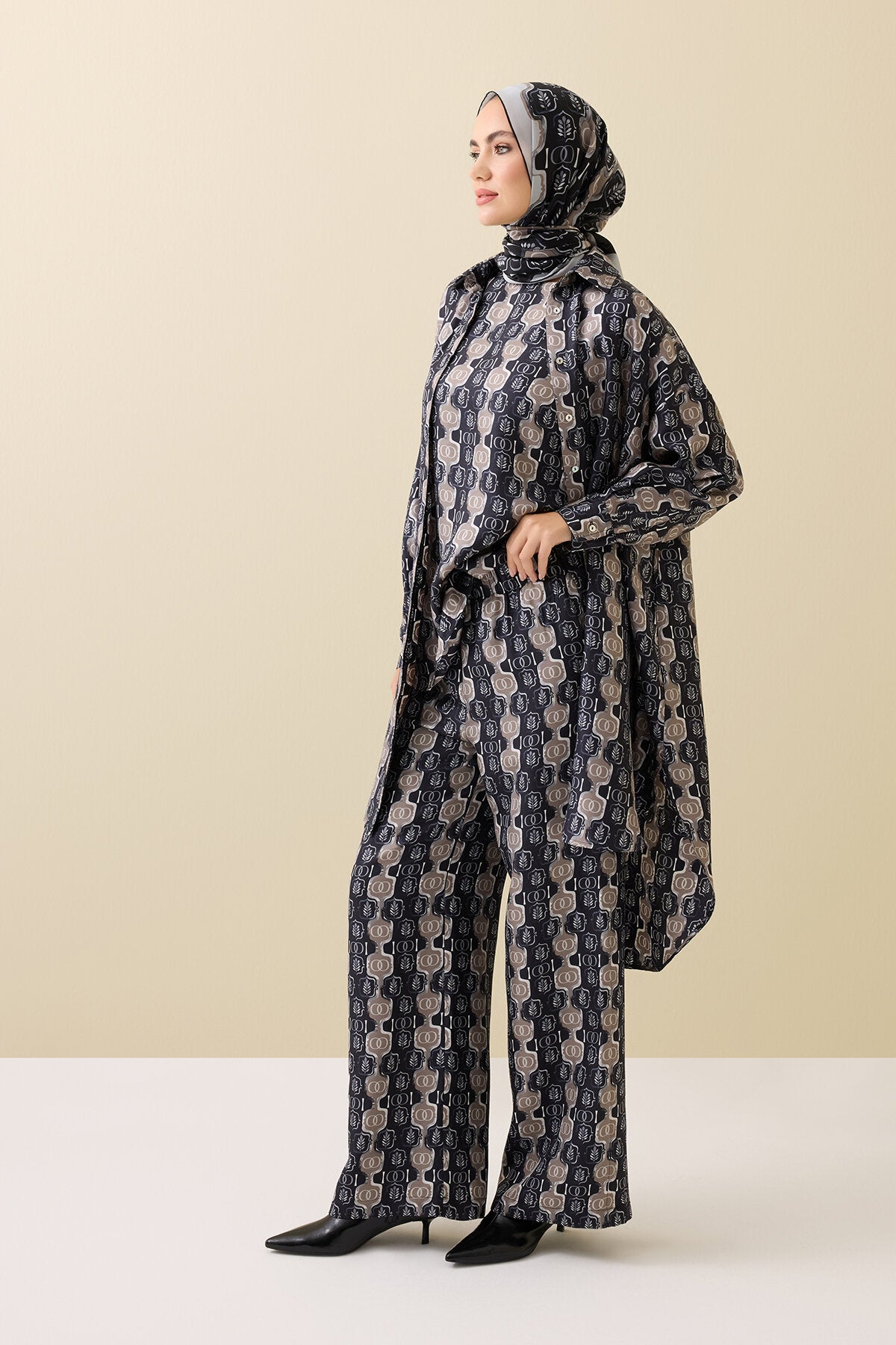 Girdap Siyah-Gri Tivil İpek Pantolon Pijama