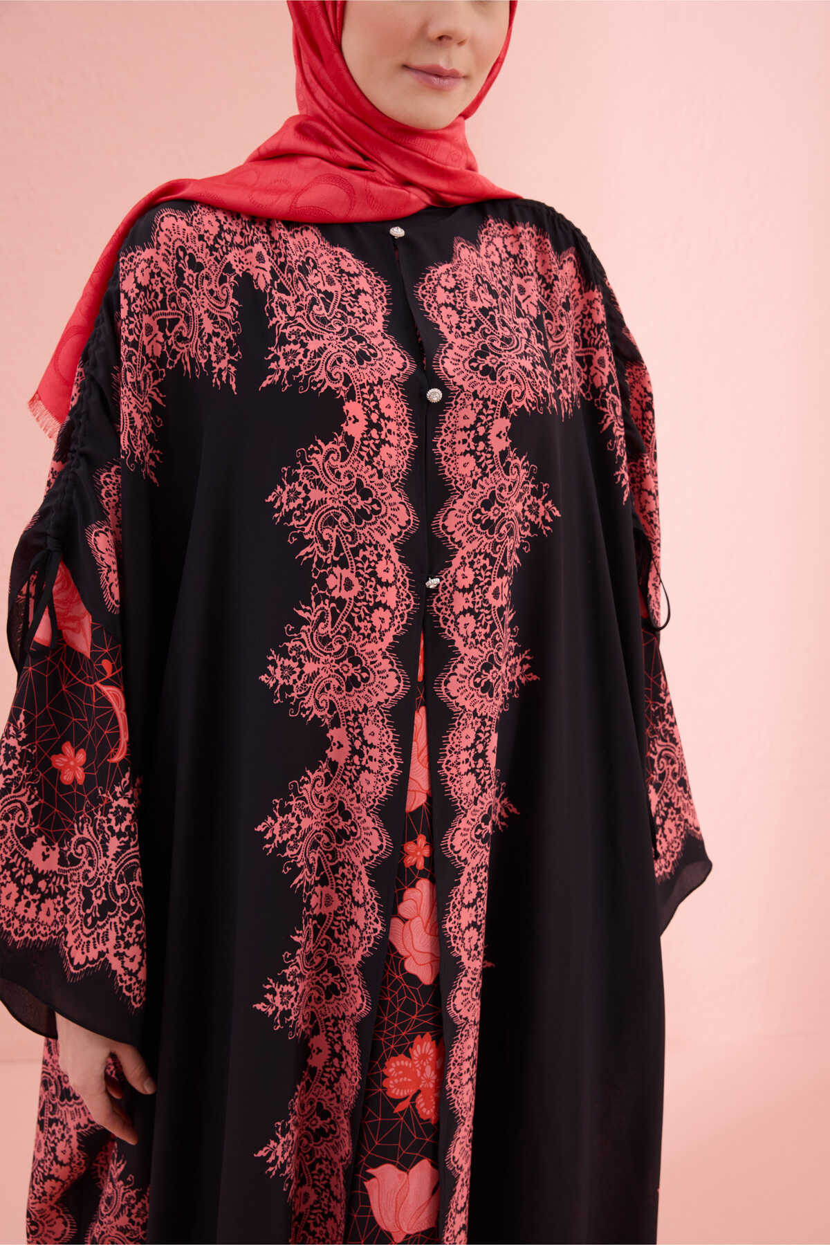 Gül Dantel Nar Çiçeği İpek Abaya