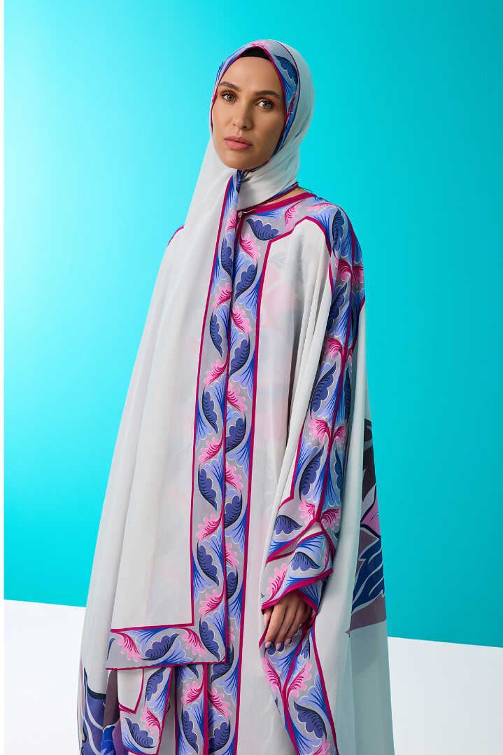 Gülün İsmi Leyla Fuşya İpek Abaya