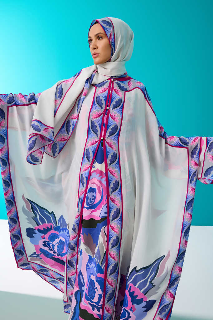 Gülün İsmi Leyla Fuşya İpek Abaya
