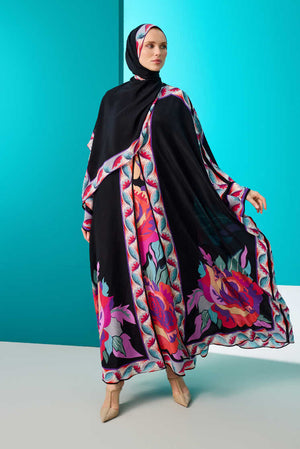 Gülün İsmi Leyla Kırmızı İpek Abaya