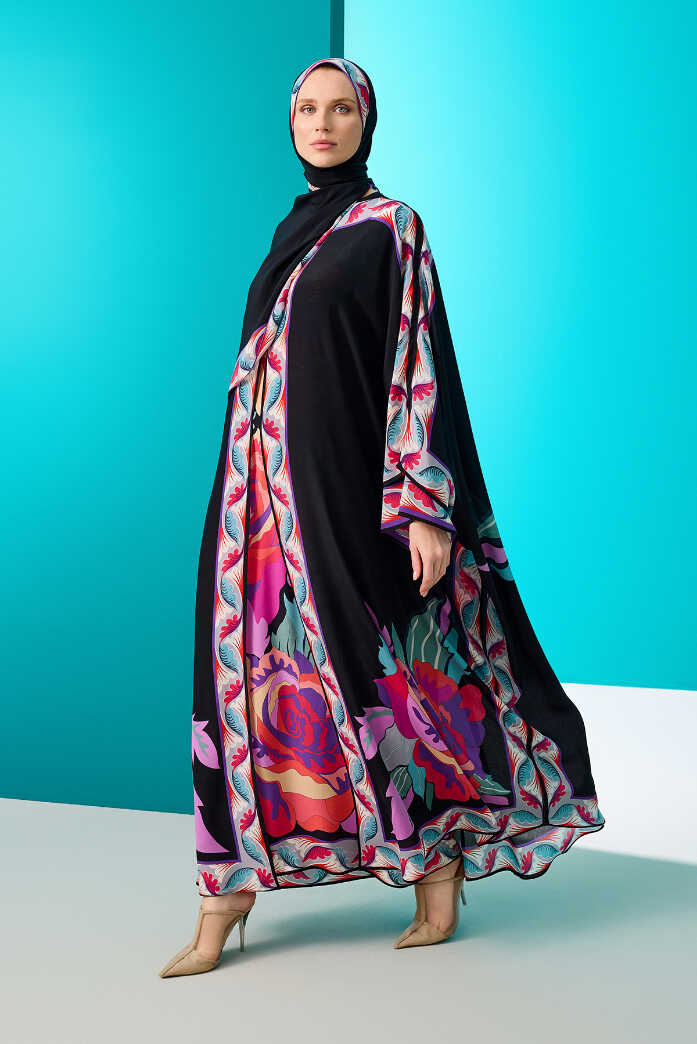 Gülün İsmi Leyla Kırmızı İpek Abaya
