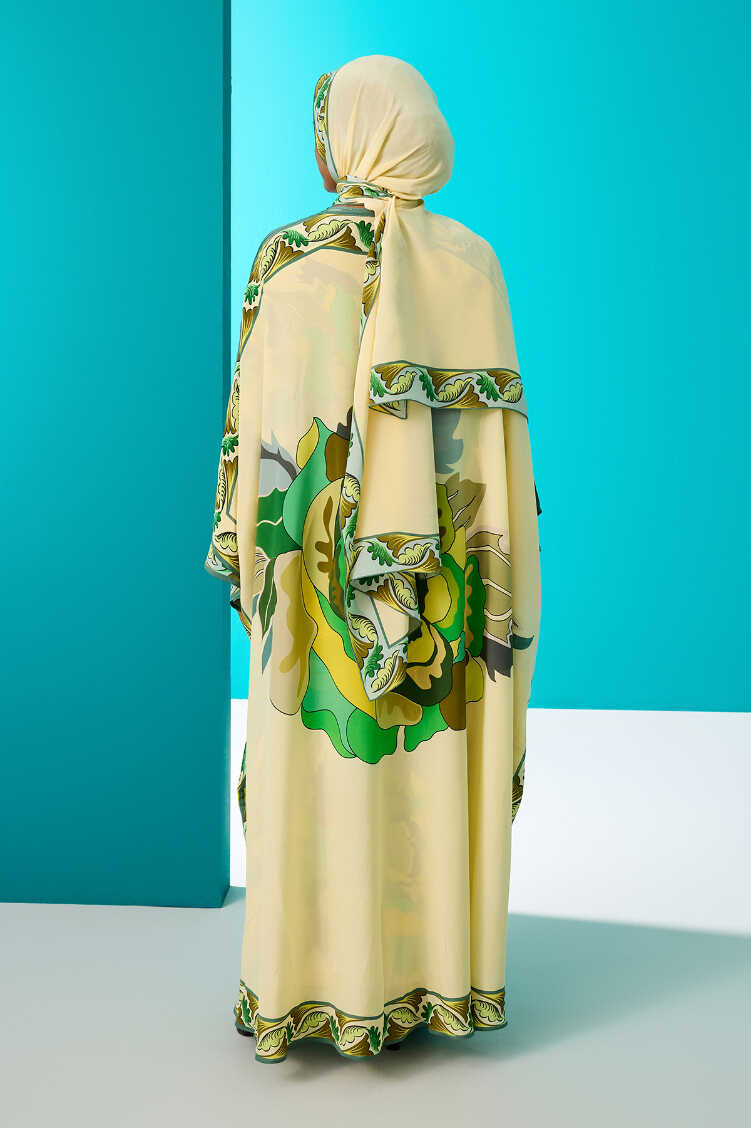 Gülün İsmi Leyla Yeşil İpek Abaya