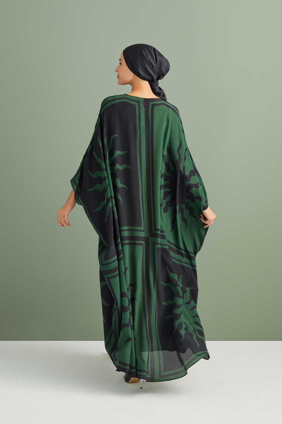 Güneş Kare Yeşil İpek Kaftan