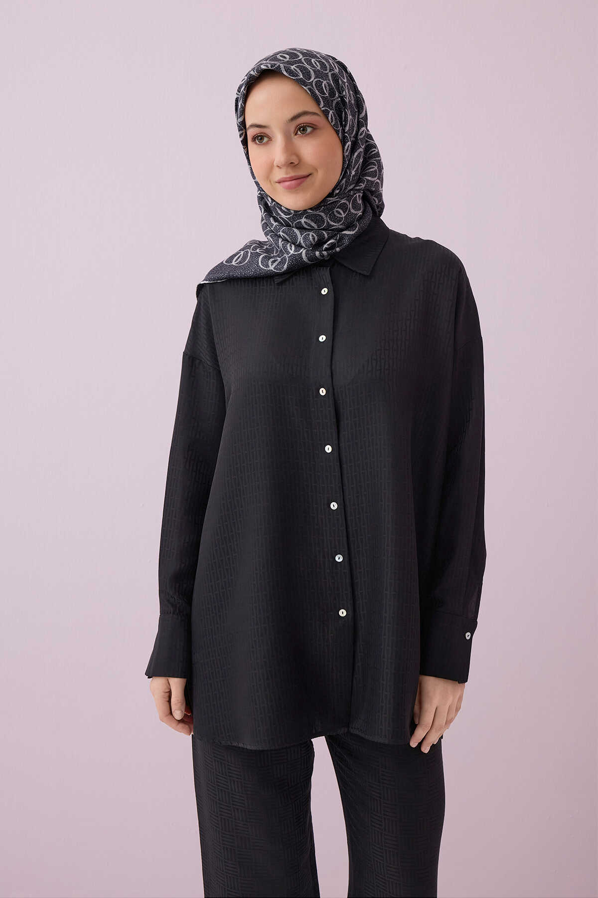 Iman I Siyah İpek Pijama Gömlek