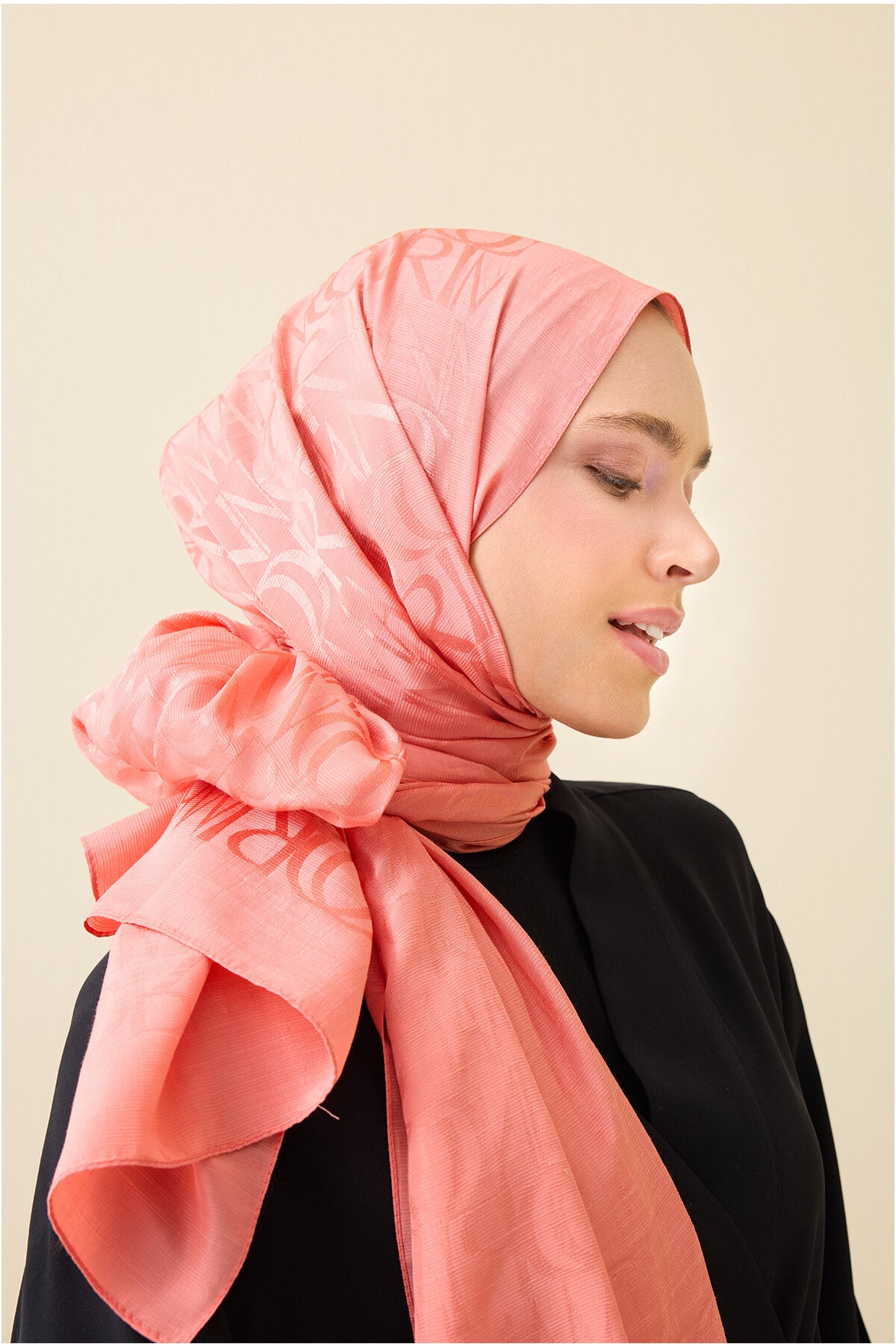Monogram İmza Şeftali Shiny Jakar Şal 70x200
