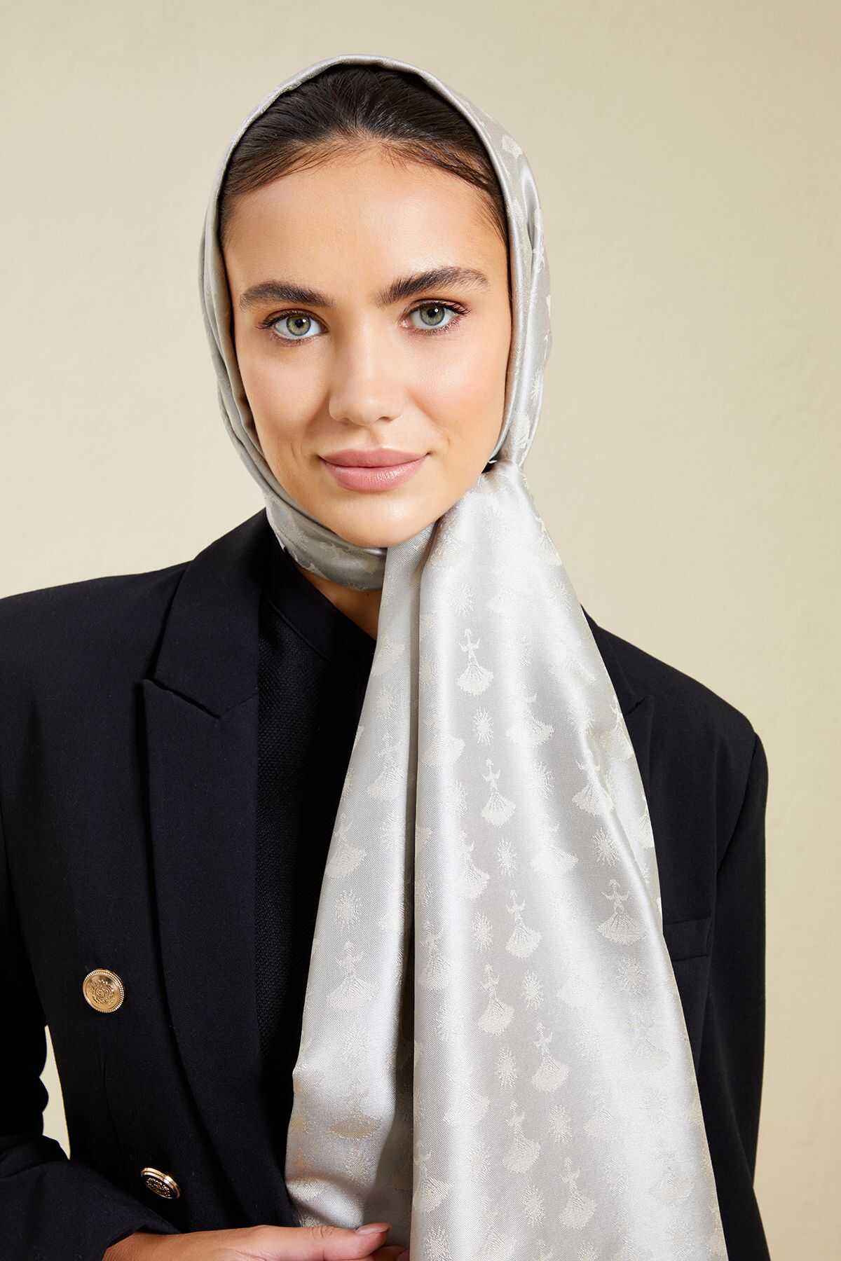Karanfil Monogram Gri İpek Şal 70x200