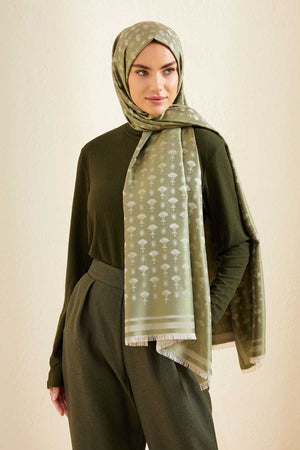 Karanfil Monogram Açık Yeşil İpek Şal 70x200