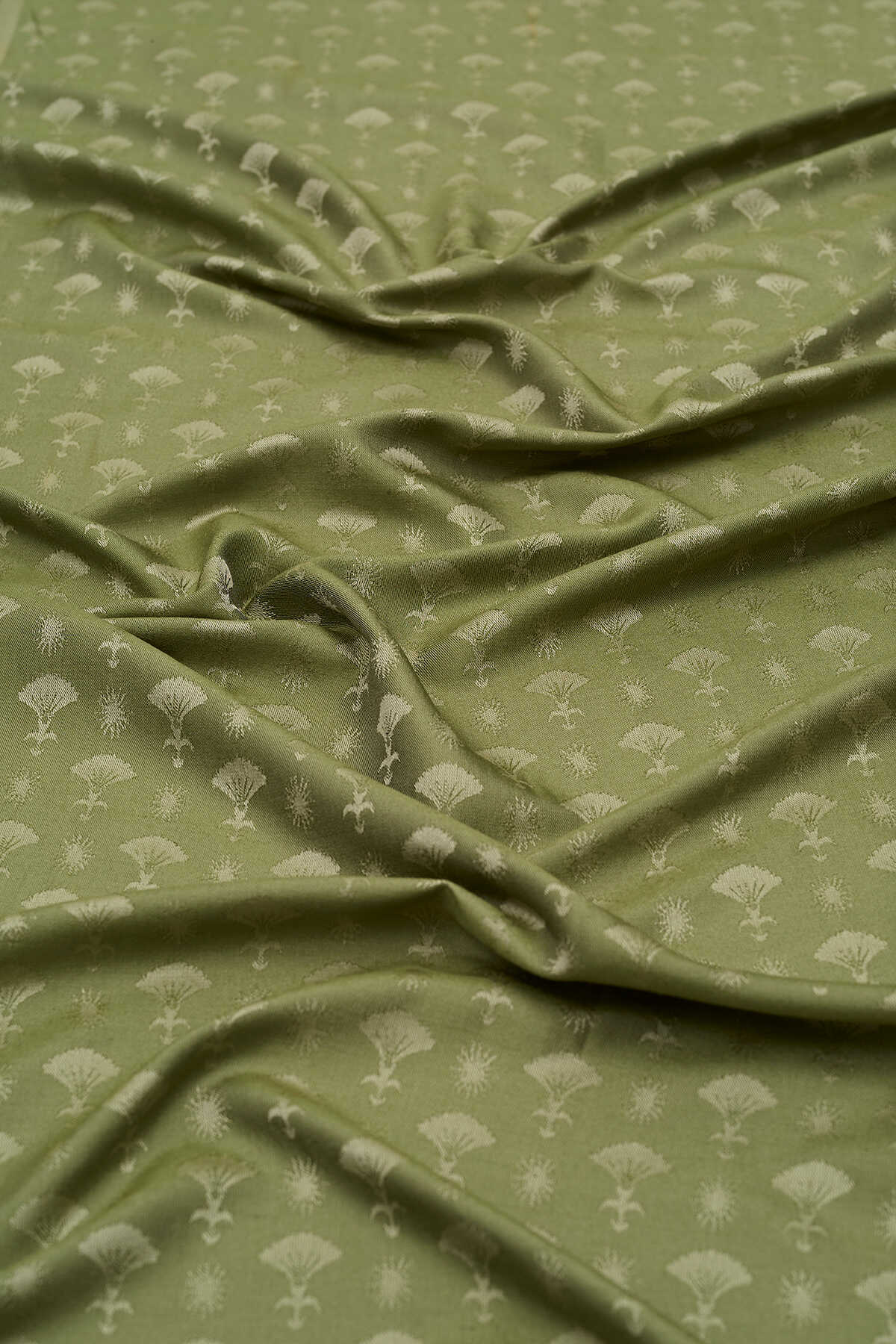 Karanfil Monogram Açık Yeşil İpek Şal 70x200