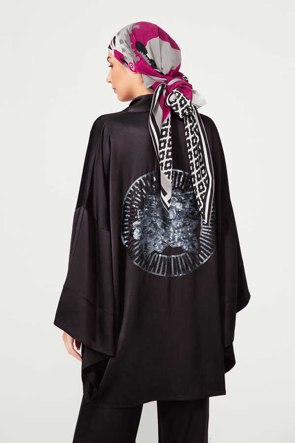 Leyla Siyah Kısa Kimono
