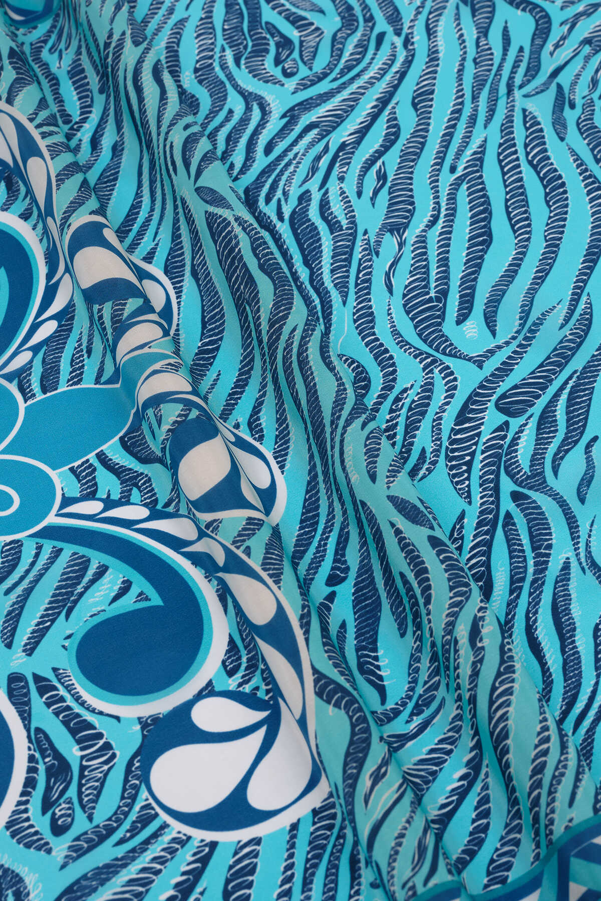 Mızrak A.Mavi Krep İpek Kaftan Şalı 80x210