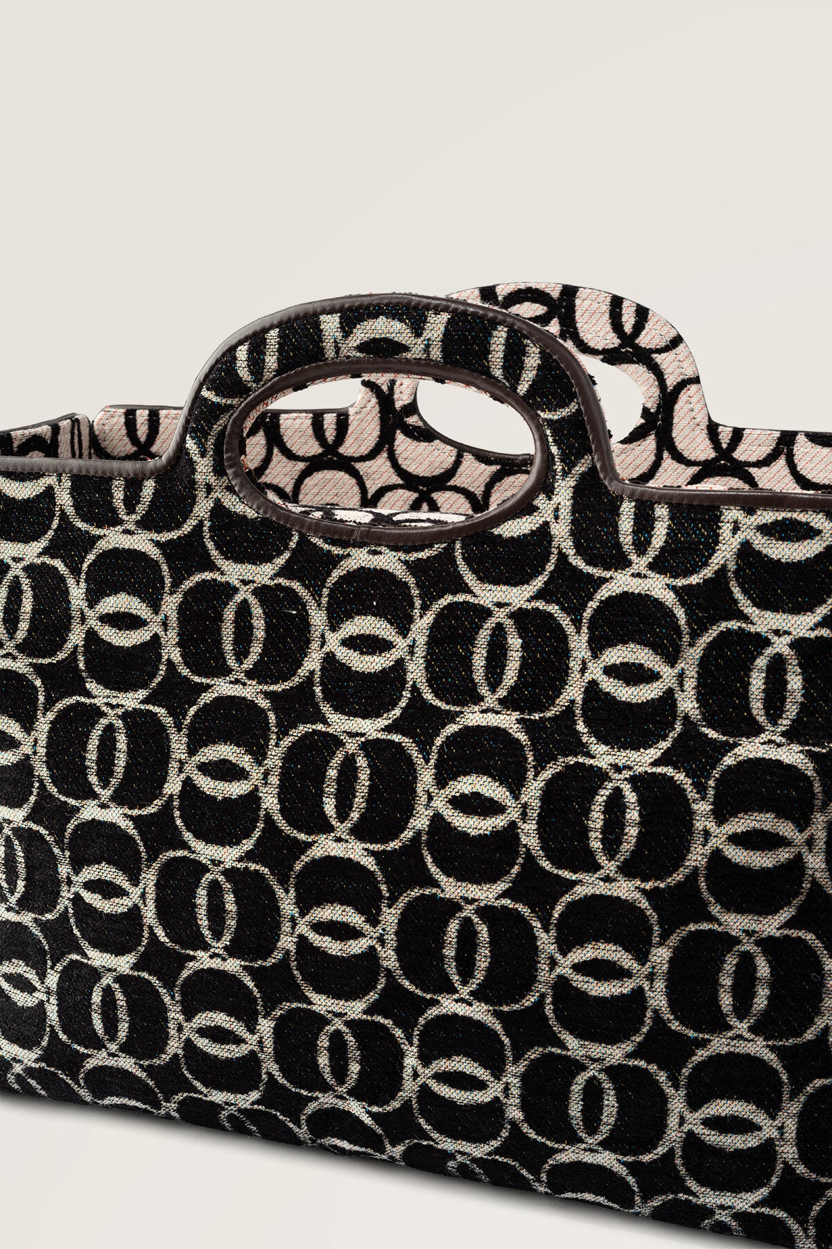 Monogram Dokuma Siyah Çanta