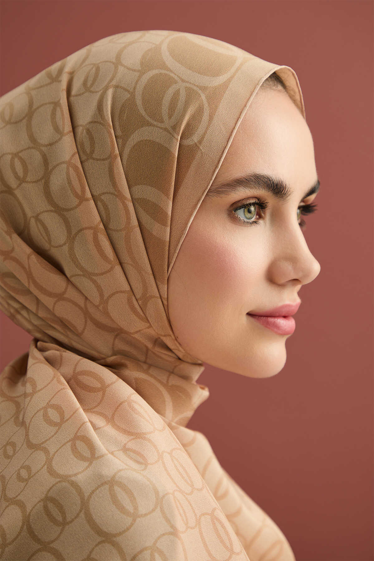 Noor Yolu Bej Krep İpek Şal 70x210