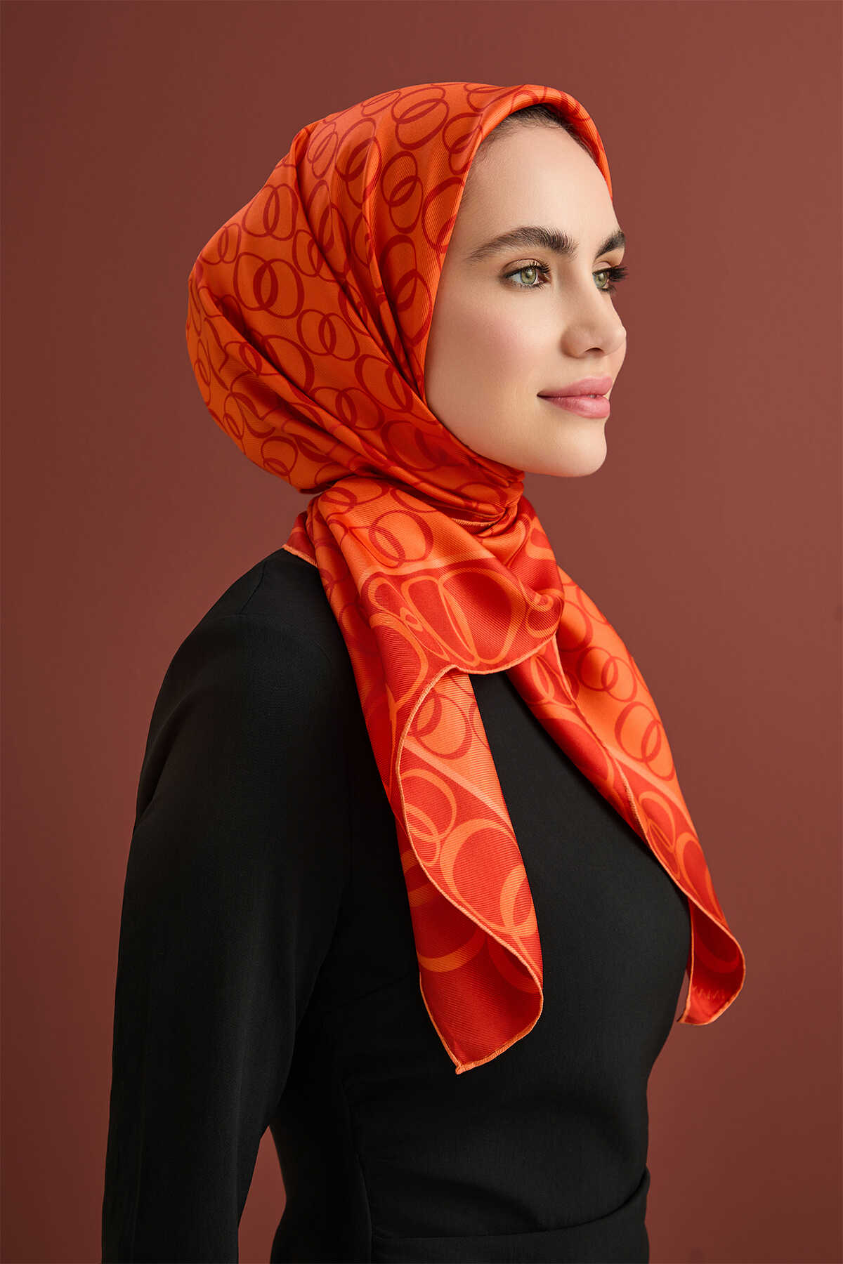 Noor Yolu Bordo Tivil İpek Eşarp 90x90