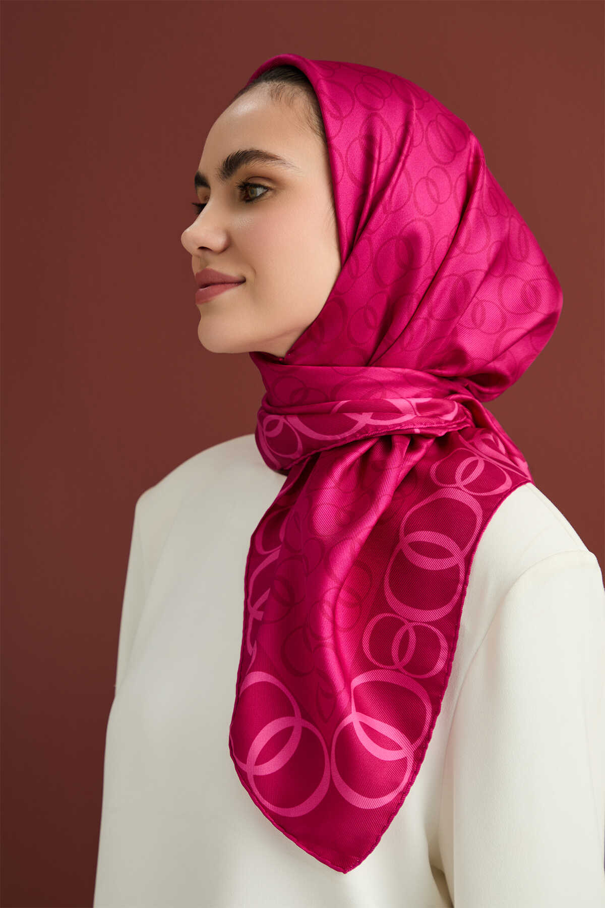 Noor Yolu Fuşya Tivil İpek Eşarp 90x90