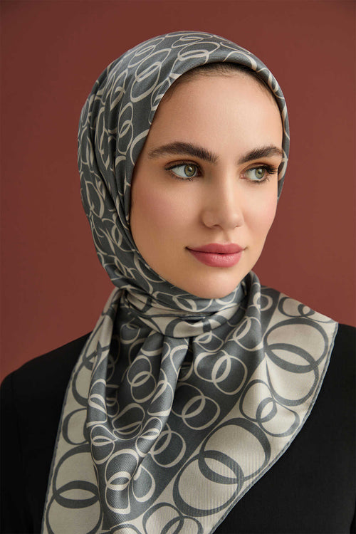 Noor Yolu Gri Tivil İpek Eşarp 90x90