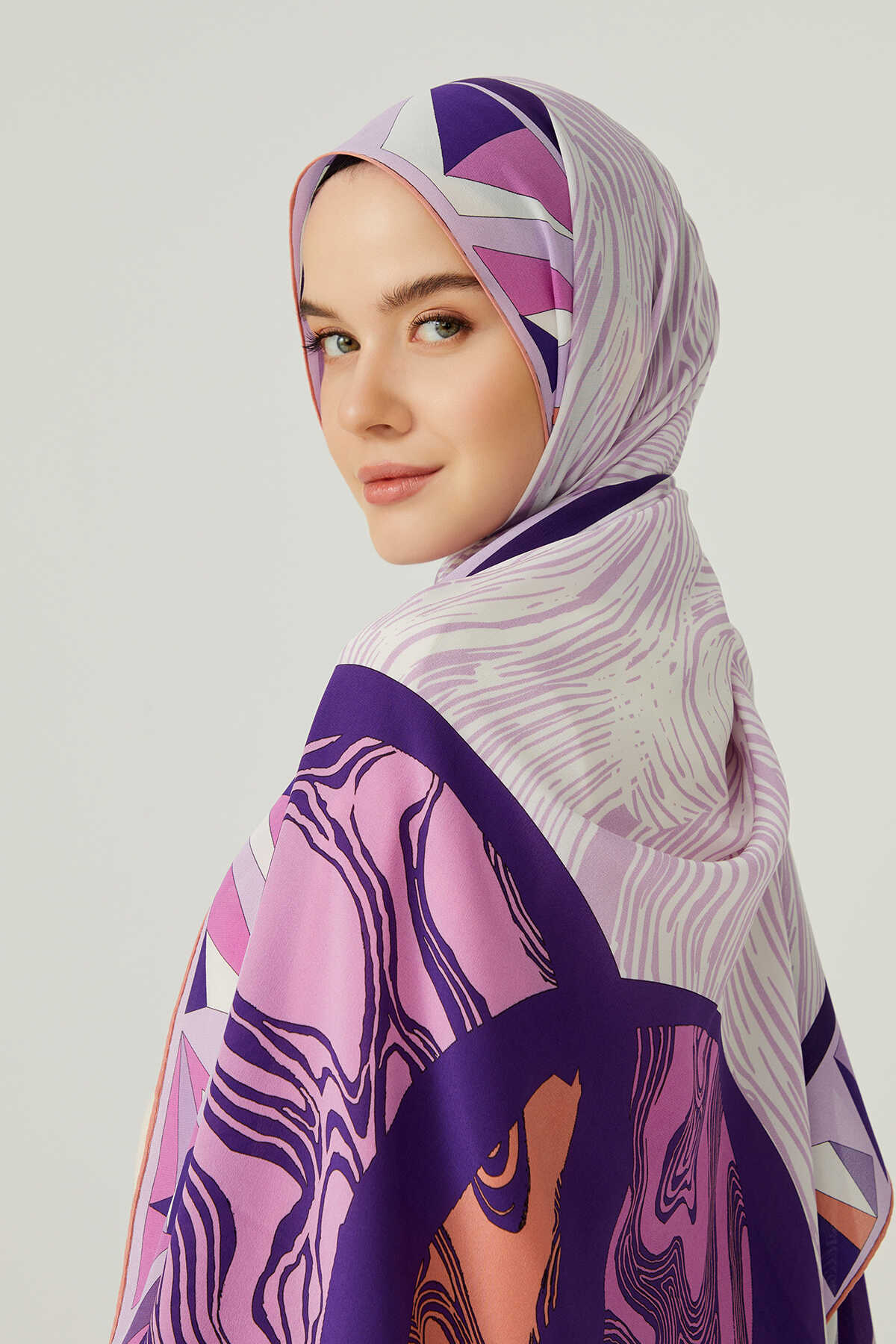 OO Desenli Mürdüm İpek Şal 80x200