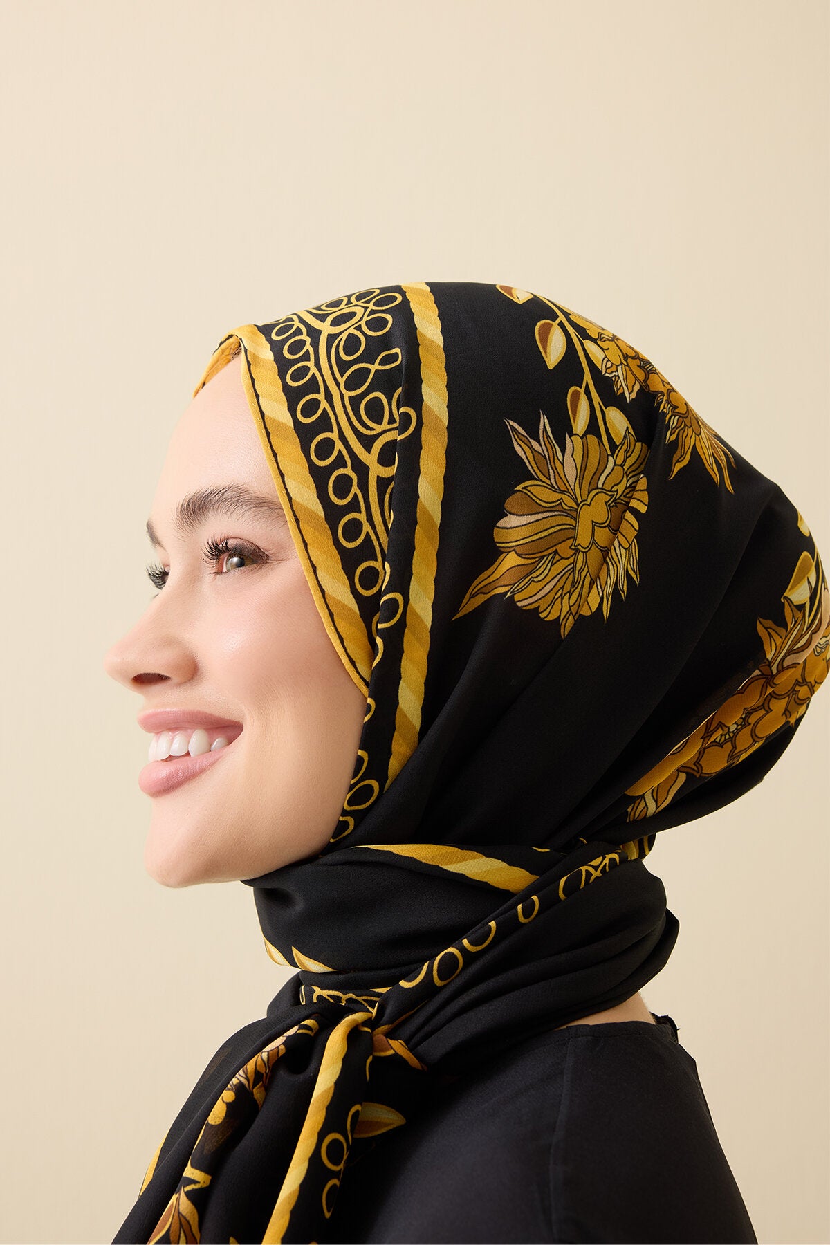 Şakayık Siyah-Altın Krep İpek Abaya Şalı 70x210