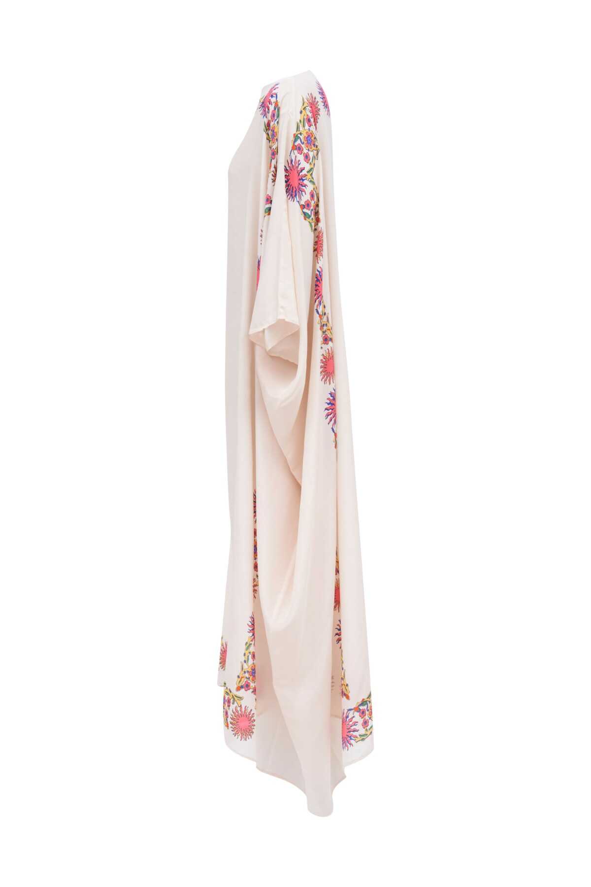 Şalimar Bordür Krem Uzun İpek Kaftan