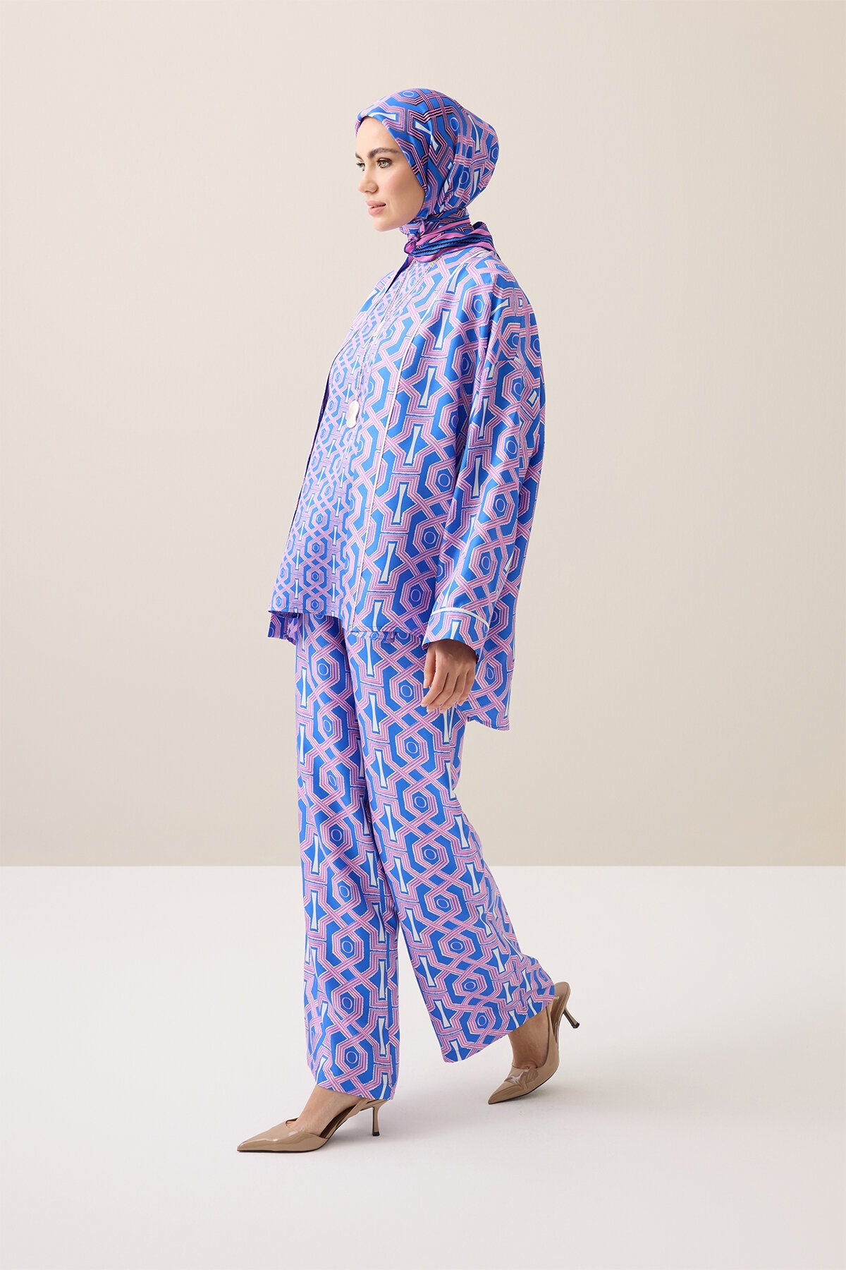 Selçuk-i Kafes Fuşya-Saks Tivil İpek Kısa Kimono