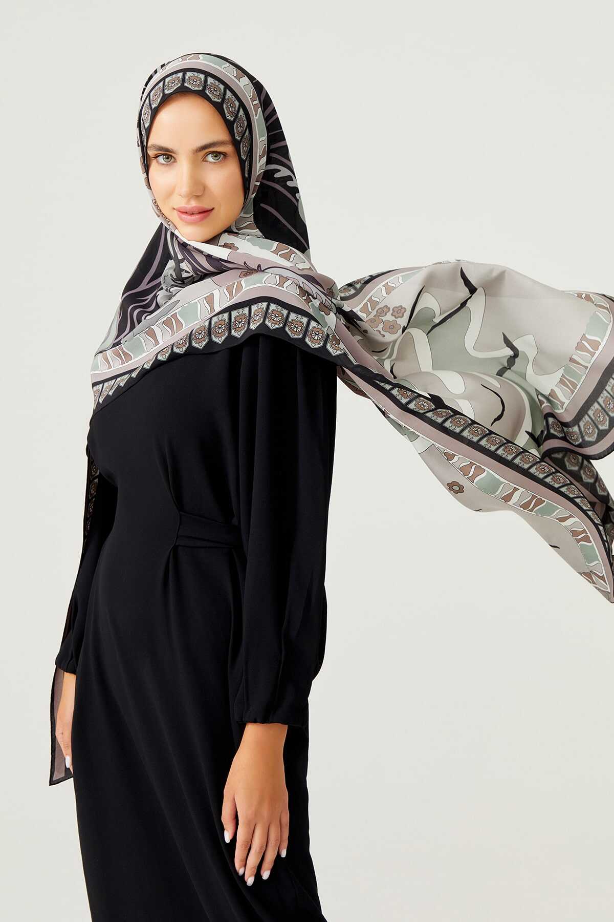 Su Bahçesi Siyah Krep İpek Şal 80x200