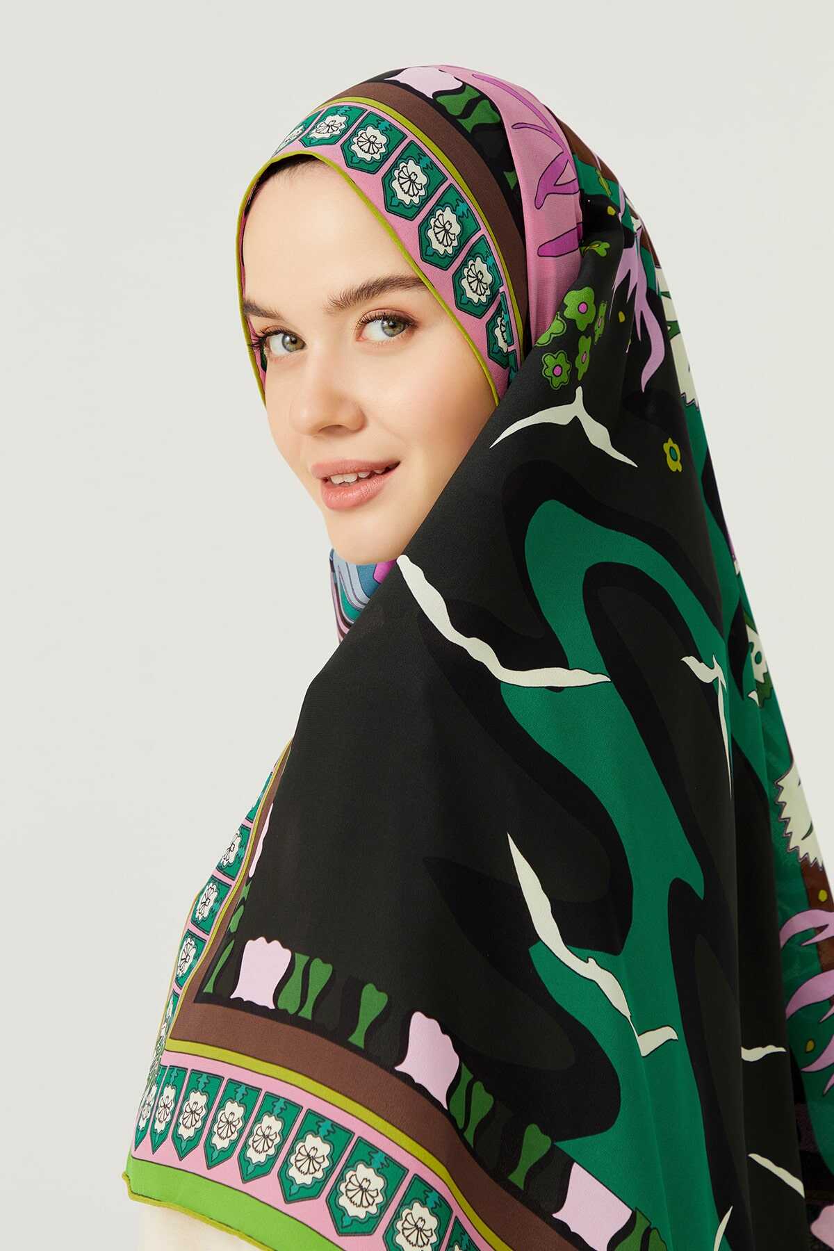 Su Bahçesi Pembe Krep İpek Şal 80x200