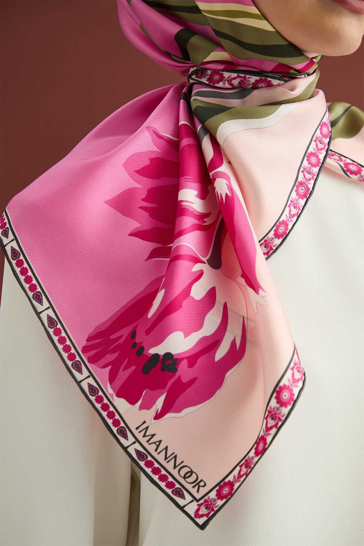 Ters Lale Pembe Tivil İpek Eşarp 90x90
