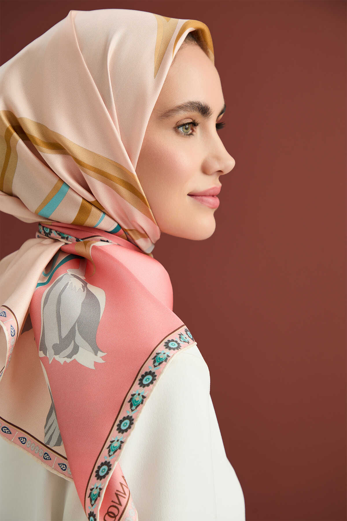 Ters Lale Somon Tivil İpek Eşarp 90x90