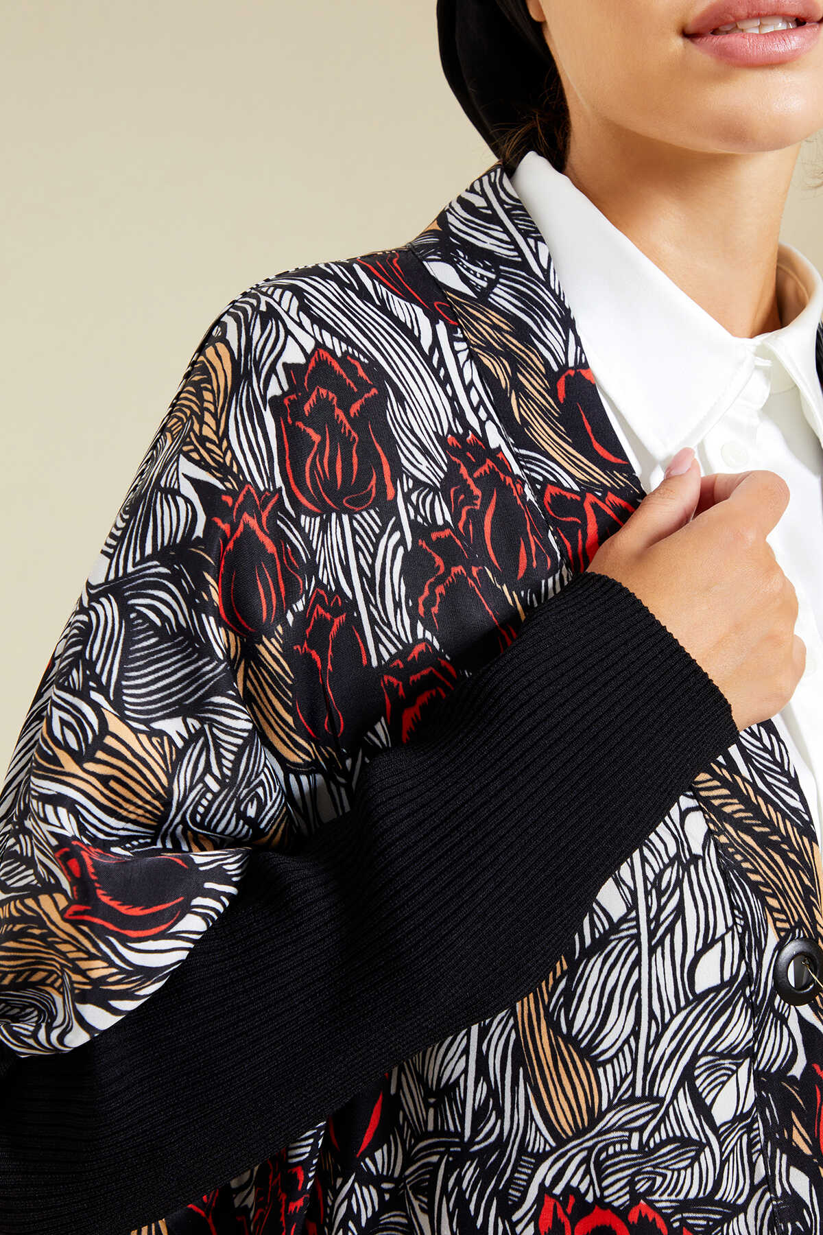 Triko Kollu Siyah Kimono