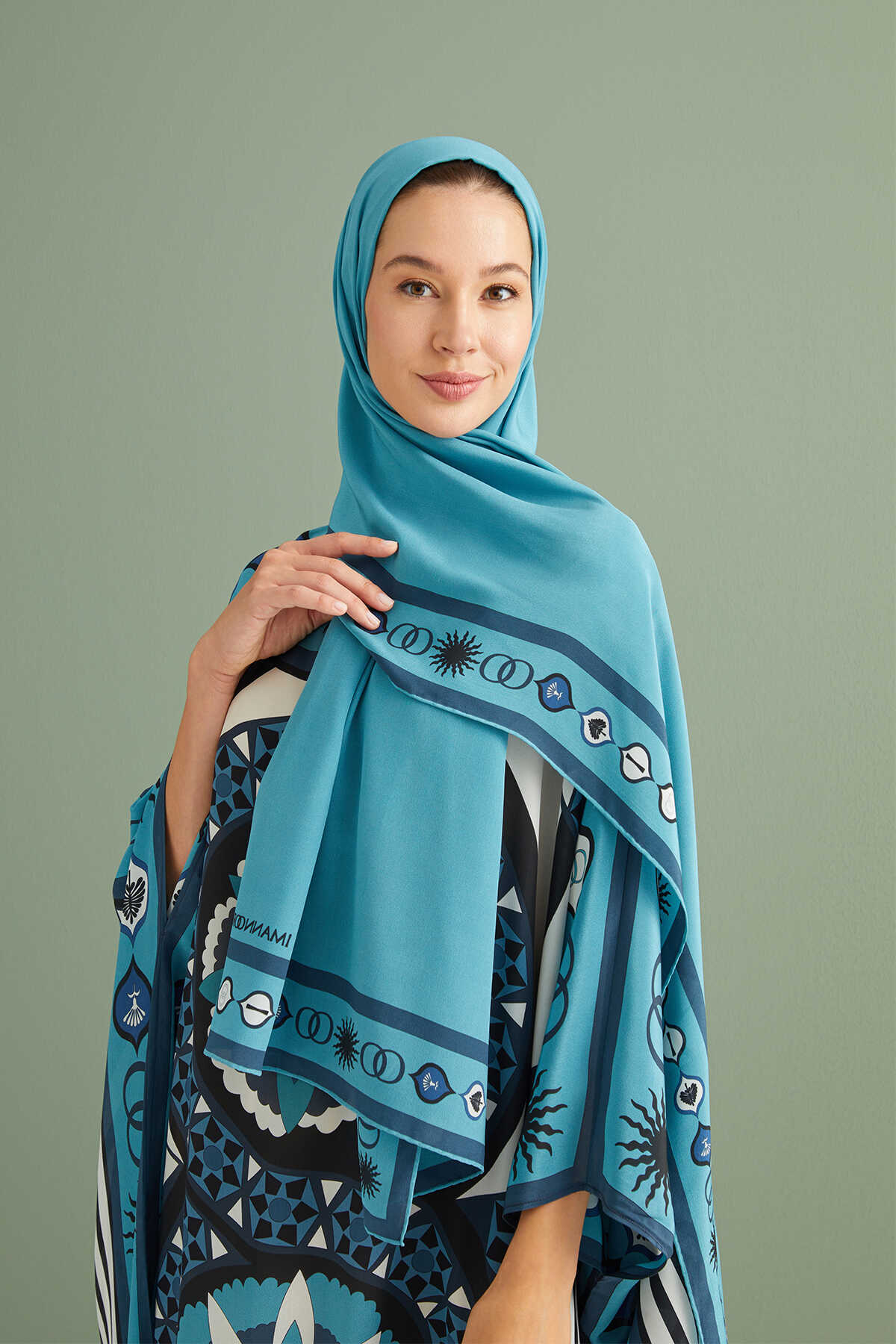 Üç Papatya Petrol Mavi Krep İpek Kaftan Şalı 70x210
