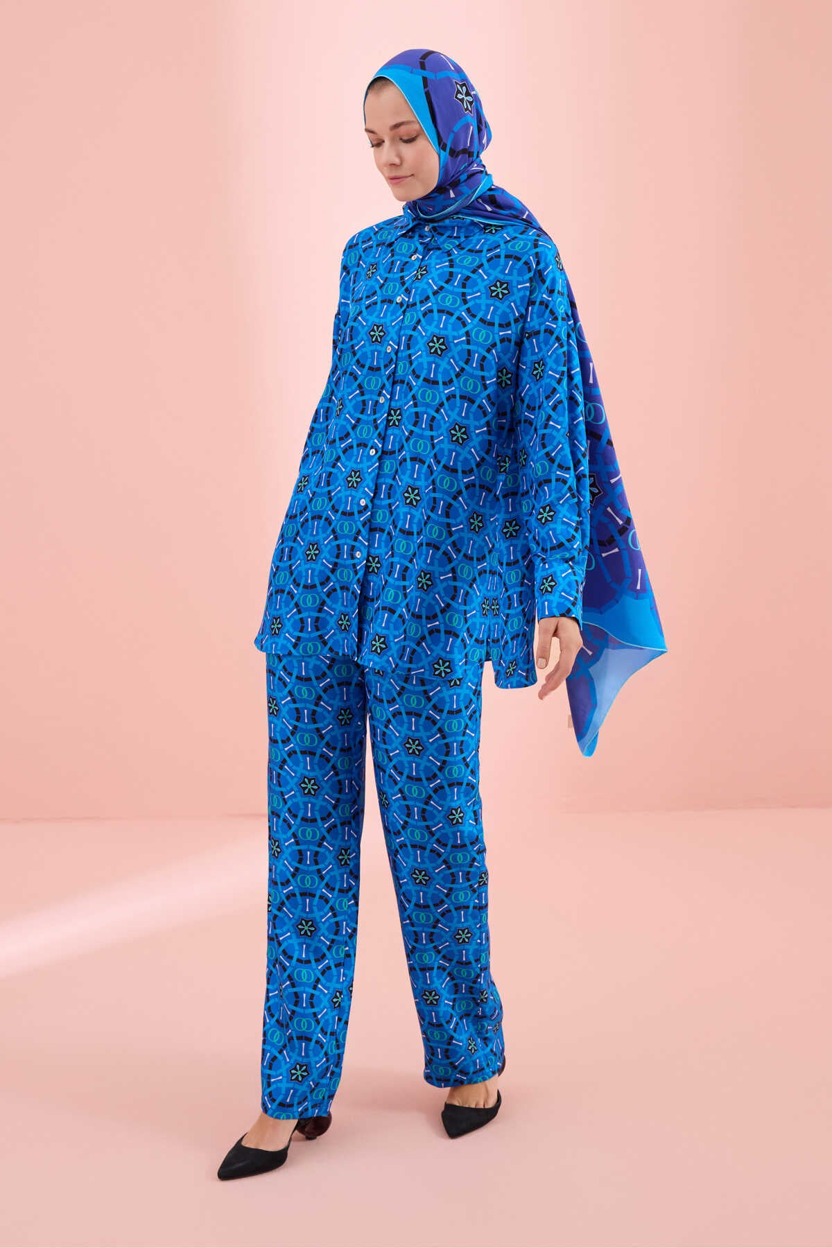 Yıldızlı Gece Lacivert Tivil İpek Pijama Gömlek