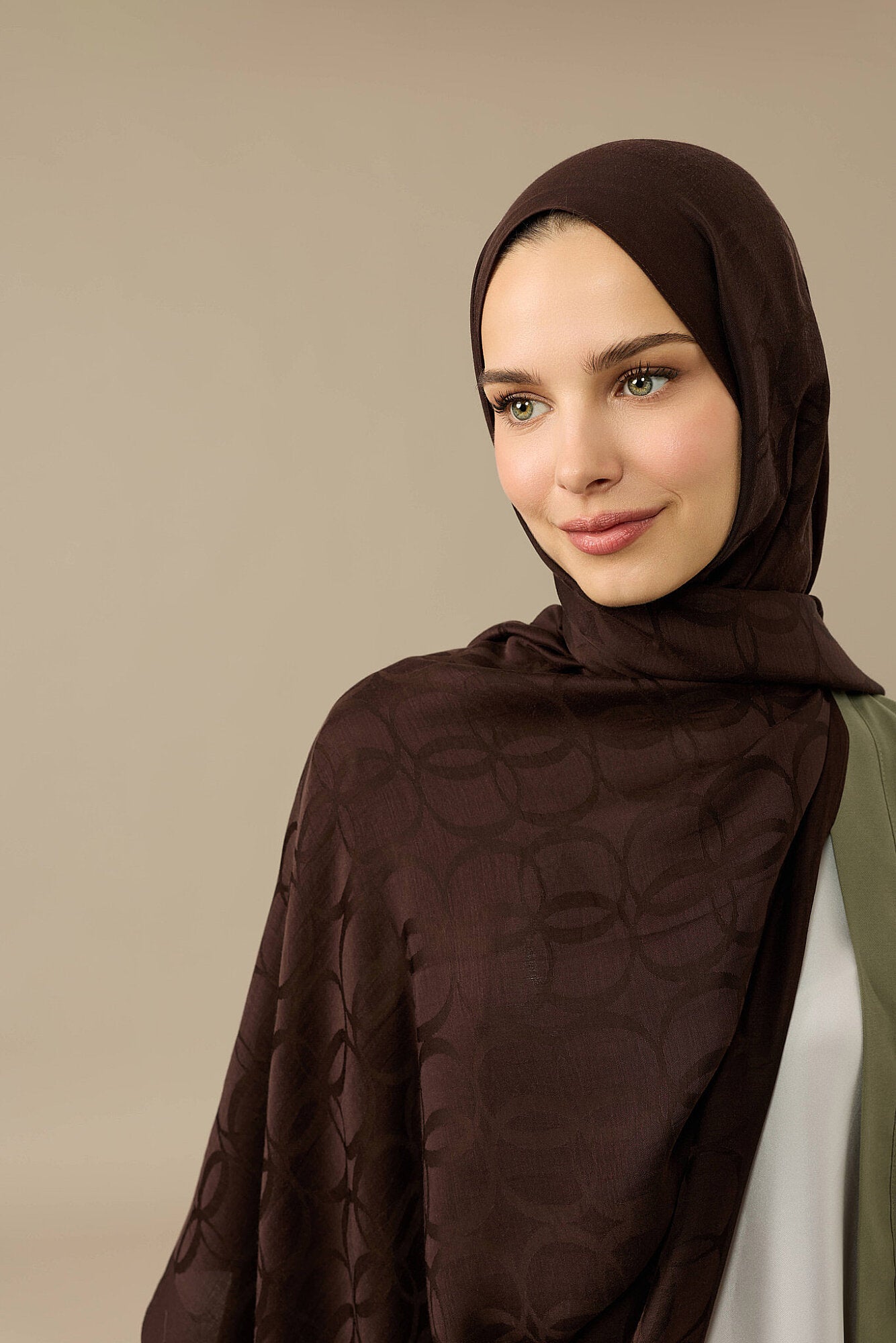 Yonca Logo Kahve Naia Jakar İpek Şal 70x210